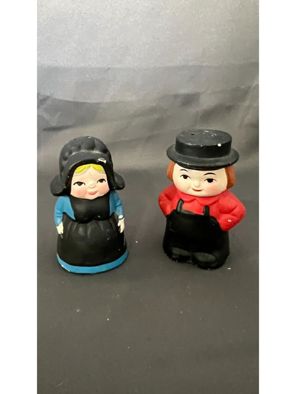 Vintage Dutch Boy & Girl Ceramic Salt And Pepper Shakers Set